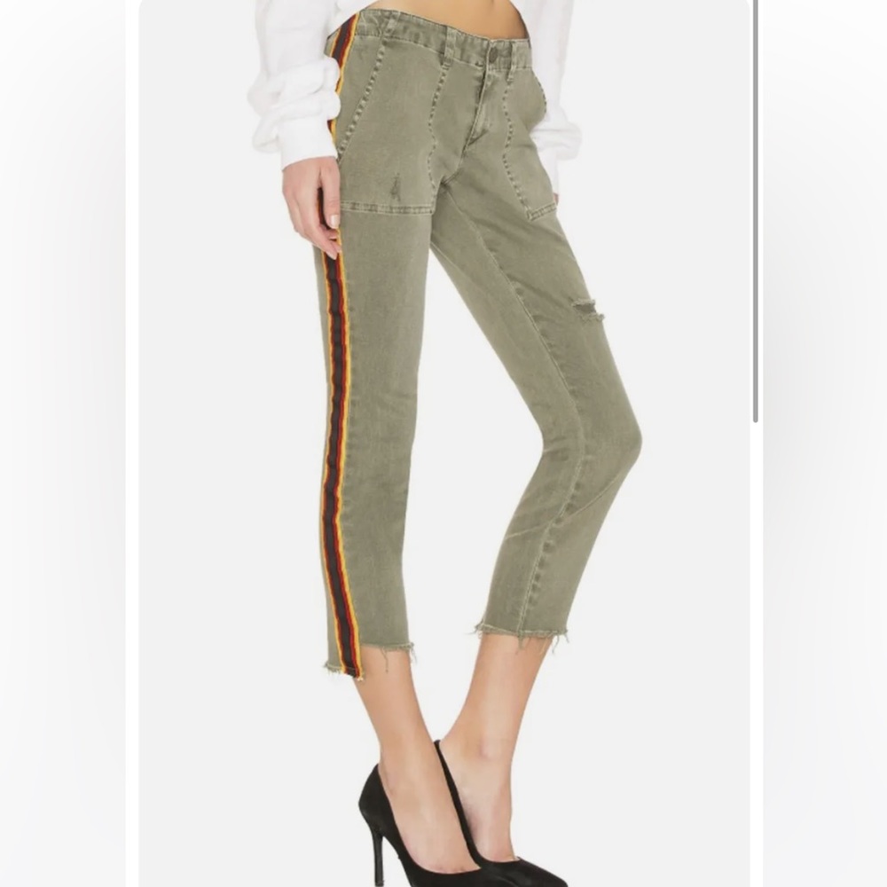 Pam & Gela uniform side stripe step hem. NWOT. Size 25